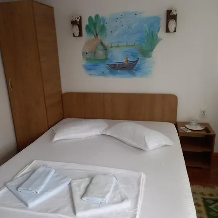 Casa Tulceanu Guest house *